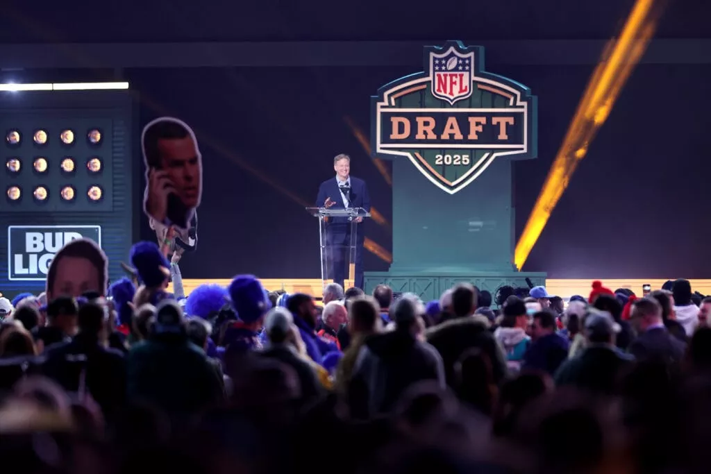 Insider Urges Browns To Take 2 Positions With Day 2 Picks