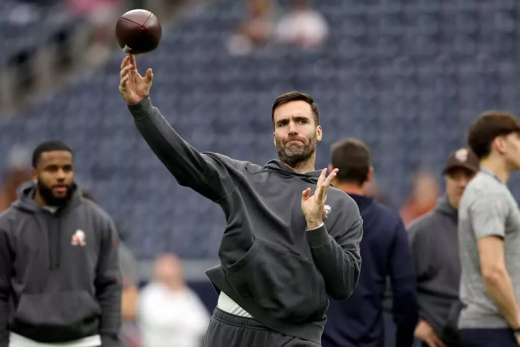 HOUSTON, TEXAS - JANUARY 13: Joe Flacco #15 of the Cleveland Browns warms up prior to the AFC Wild Card Playoffs against the Houston Texans at NRG Stadium on January 13, 2024 in Houston, Texas.