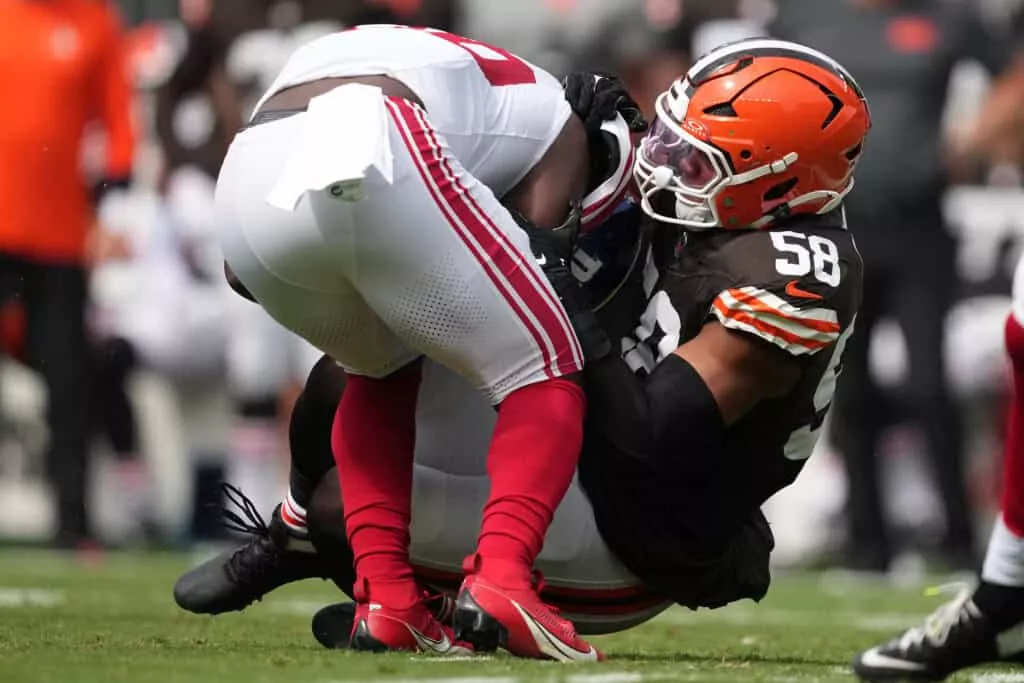 Insider Reveals Jordan Hicks’ Practice Status For Monday