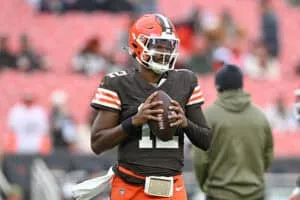 CLEVELAND, OHIO - NOVEMBER 16: Shedeur Sanders #12 of the Cleveland Browns warms up before the game against the Baltimore Ravens at Huntington Bank Field on November 16, 2025 in Cleveland, Ohio.