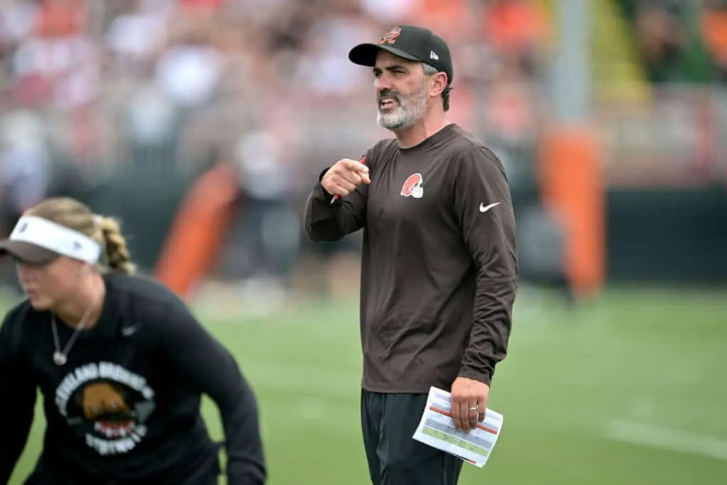 BEREA, OHIO - JULY 25: Head coach Kevin Stefanski of the Cleveland Browns watches plays during training camp at CrossCountry Mortgage Campus on July 25, 2025 in Berea, Ohio.