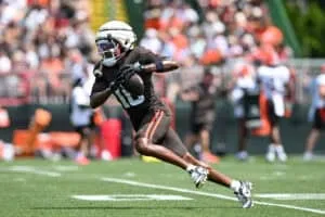 BEREA, OHIO - JULY 28: Diontae Johnson #16 of the Cleveland Browns catches a pass during Cleveland Browns training camp at CrossCountry Mortgage Campus on July 28, 2025 in Berea, Ohio.