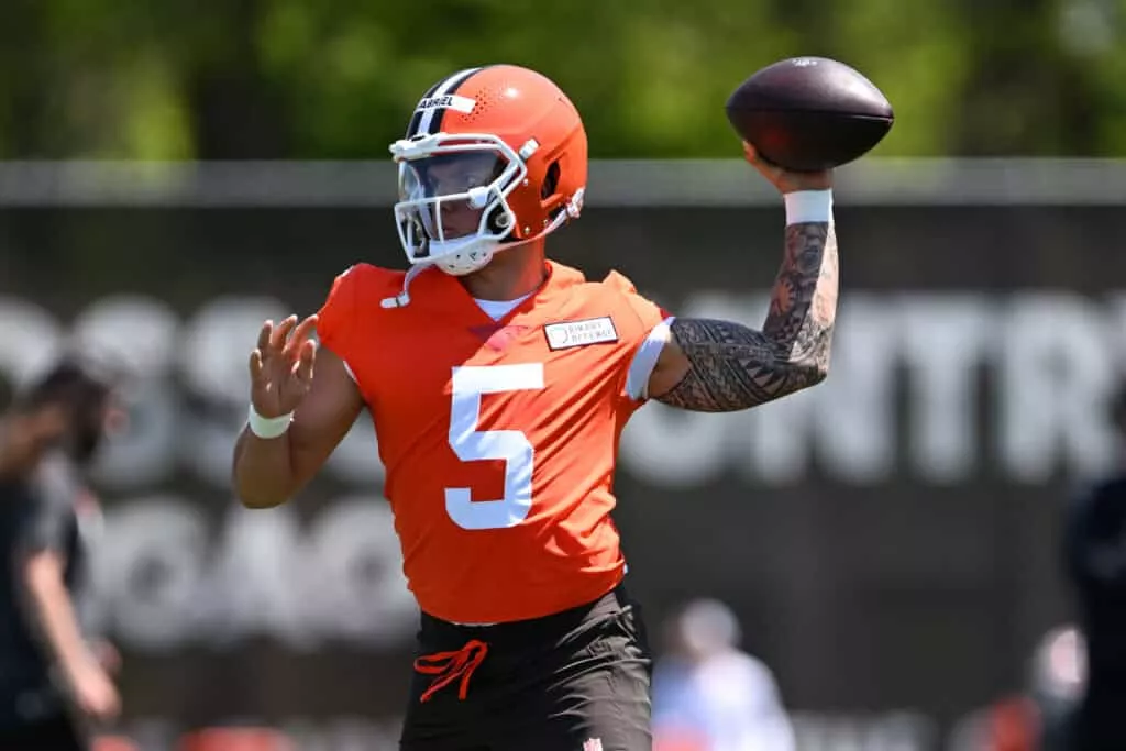 BEREA, OHIO - MAY 10: Dillon Gabriel #5 of the Cleveland Browns throws a pass during rookie minicamp at CrossCountry Mortgage Campus on May 10, 2025 in Berea, Ohio.