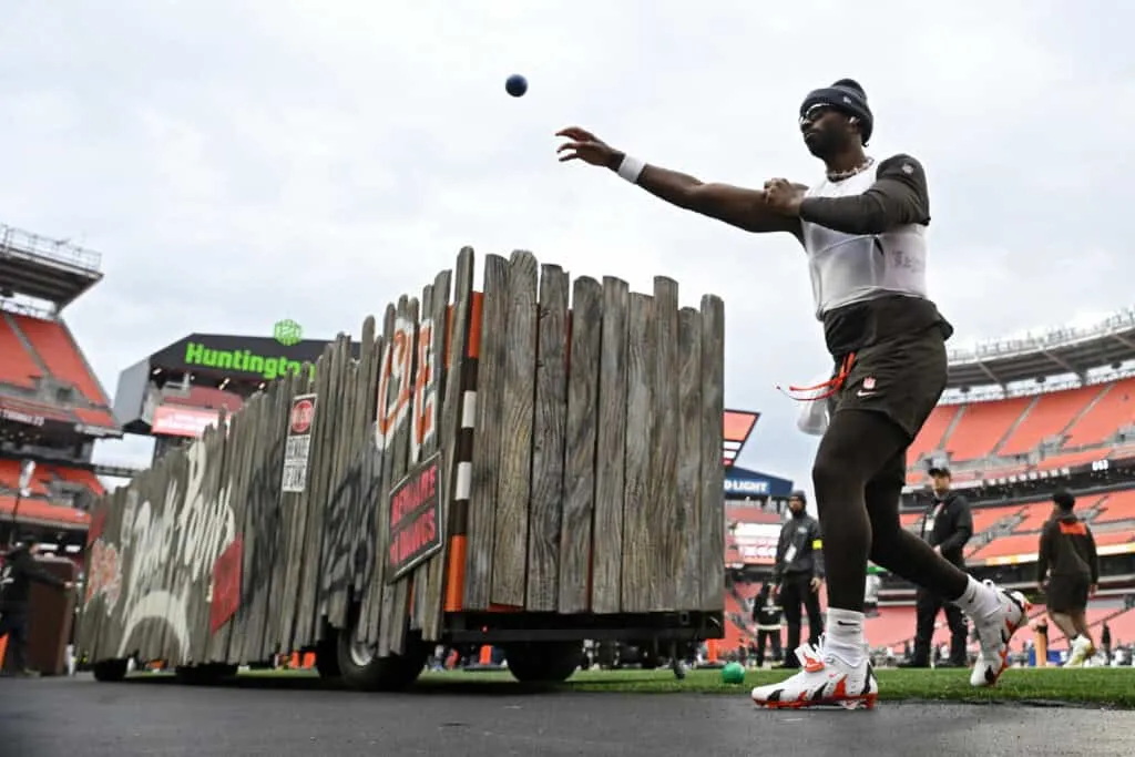 CLEVELAND, OHIO - OCTOBER 19: Shedeur Sanders #12 of the Cleveland Browns warms up prior to a game against the Miami Dolphins at Huntington Bank Field on October 19, 2025 in Cleveland, Ohio.
