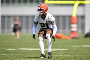 BEREA, OHIO - JUNE 04: Denzel Ward #21 of the Cleveland Browns runs a drill during Cleveland Browns OTA offseason workouts at CrossCountry Mortgage Campus on June 04, 2025 in Berea, Ohio.