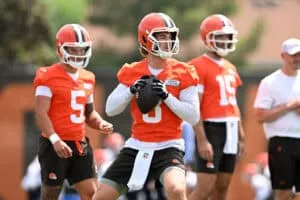 BEREA, OHIO - JUNE 04: Kenny Pickett #8 of the Cleveland Browns runs a drill during Cleveland Browns OTA offseason workouts at CrossCountry Mortgage Campus on June 04, 2025 in Berea, Ohio.