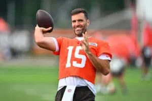 BEREA, OHIO - JULY 26: Quarterback Joe Flacco #15 of the Cleveland Browns warms up during training camp at CrossCountry Mortgage Campus on July 26, 2025 in Berea, Ohio.