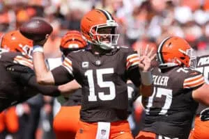 CLEVELAND, OHIO - SEPTEMBER 07: Joe Flacco #15 of the Cleveland Browns throws a pass during the first quarter against the Cincinnati Bengals during the game at Huntington Bank Field on September 07, 2025 in Cleveland, Ohio.