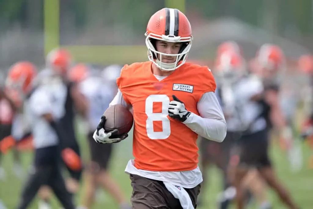BEREA, OHIO - JUNE 12: Quarterback Kenny Pickett #8 of the Cleveland Browns runs a play during organized team activities at CrossCountry Mortgage Campus on June 12, 2025 in Berea, Ohio.