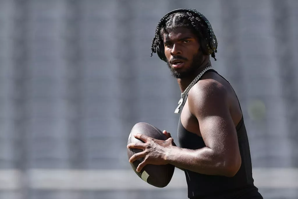 TEMPE, ARIZONA - OCTOBER 07: Quarterback Shedeur Sanders #2 of the Colorado Buffaloes warms up before the NCAAF game against the Arizona State Sun Devils at Mountain America Stadium on October 07, 2023 in Tempe, Arizona.