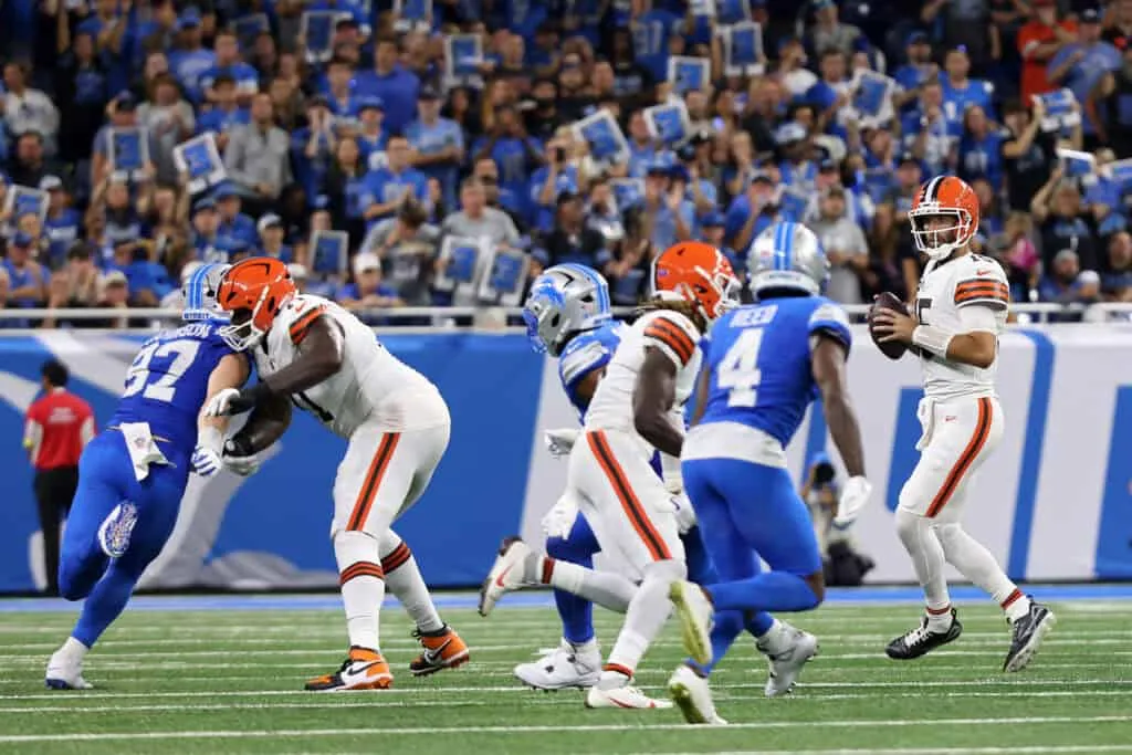 DETROIT, MICHIGAN - SEPTEMBER 28: Joe Flacco #15 of the Cleveland Browns looks to pass the ball during the third quarter against the Detroit Lions at Ford Field on September 28, 2025 in Detroit, Michigan.