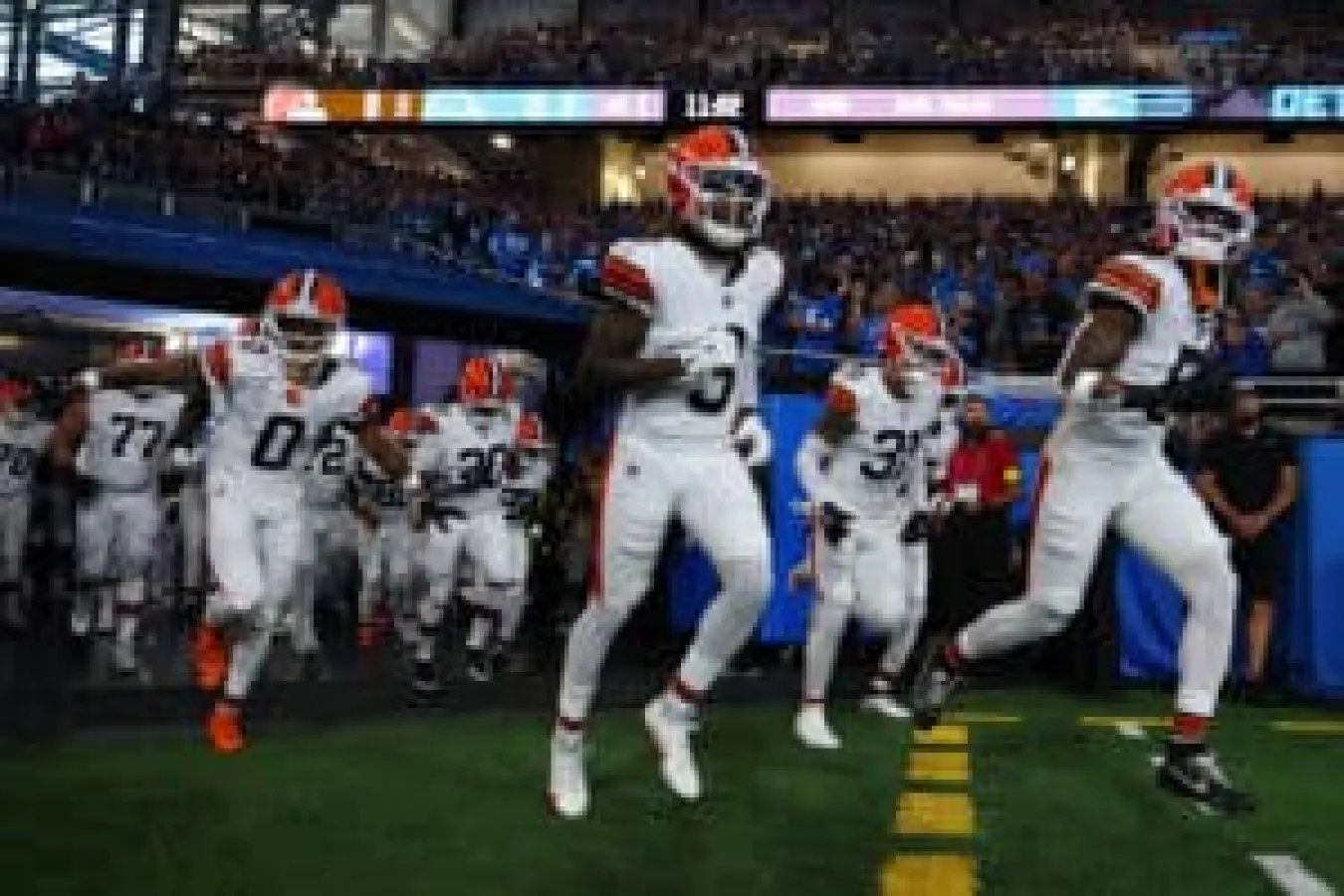 DETROIT, MICHIGAN - SEPTEMBER 28: Jerry Jeudy #3 of the Cleveland Browns takes the field prior to the game against the Detroit Lions at Ford Field on September 28, 2025 in Detroit, Michigan.