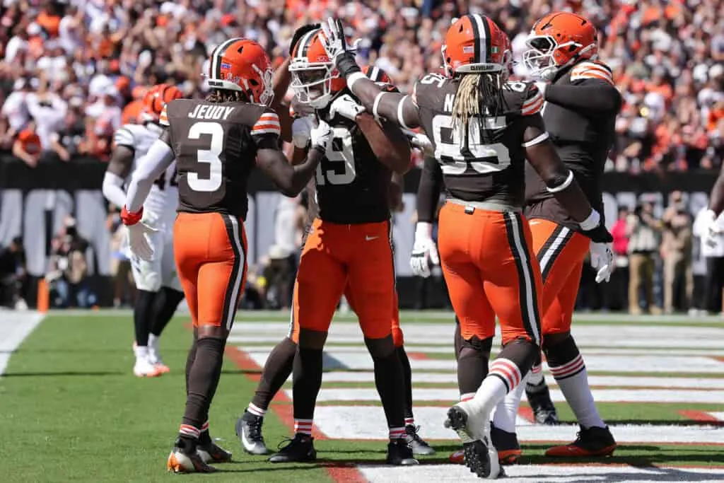 CLEVELAND, OHIO - SEPTEMBER 07: Cedric Tillman #19 of the Cleveland Browns celebrates a touchdown with teammates during the third quarter against the Cincinnati Bengals during the game at Huntington Bank Field on September 07, 2025 in Cleveland, Ohio.