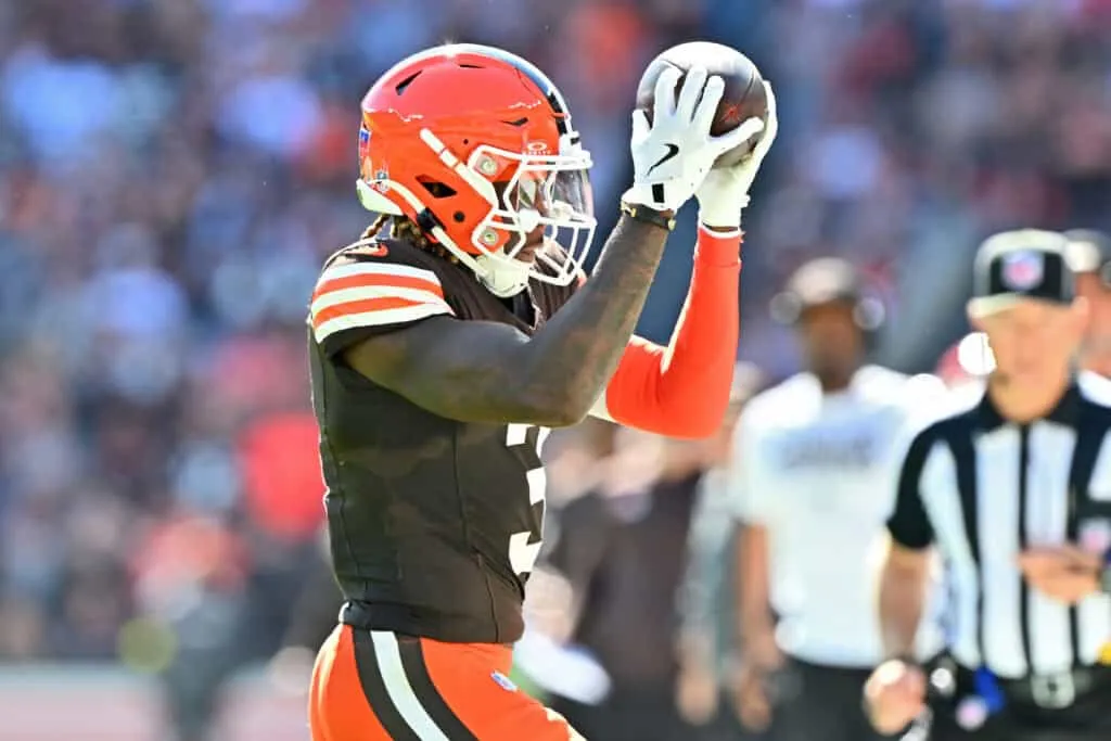 CLEVELAND, OHIO - SEPTEMBER 07: Jerry Jeudy #3 of the Cleveland Browns makes a catch during the fourth quarter against the Cincinnati Bengals during the game at Huntington Bank Field on September 07, 2025 in Cleveland, Ohio.