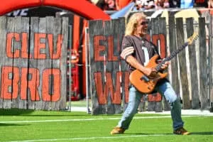 CLEVELAND, OHIO - SEPTEMBER 21: Guitarist Billy Morris performs during halftime of the game between the Green Bay Packers and the Cleveland Browns at Huntington Bank Field on September 21, 2025 in Cleveland, Ohio.