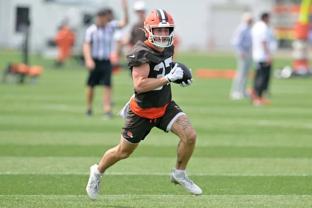BEREA, OHIO - JUNE 12: Wide receiver Luke Floriea #37 of the Cleveland Browns runs a play during organized team activities at CrossCountry Mortgage Campus on June 12, 2025 in Berea, Ohio.