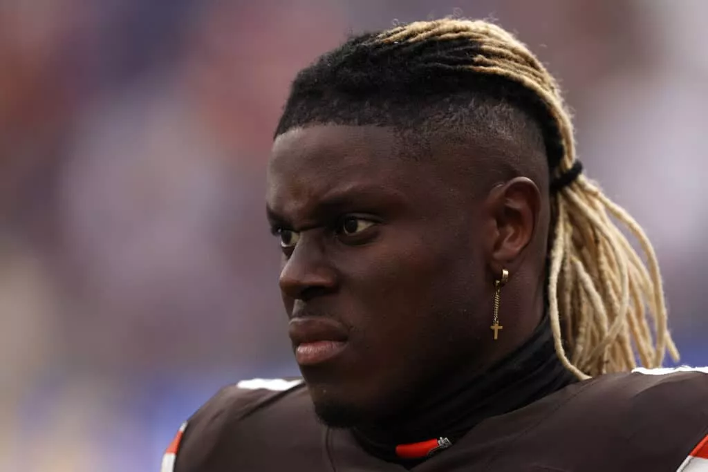Joe Burrow Sends 5-Word Warning Message To David Njoku