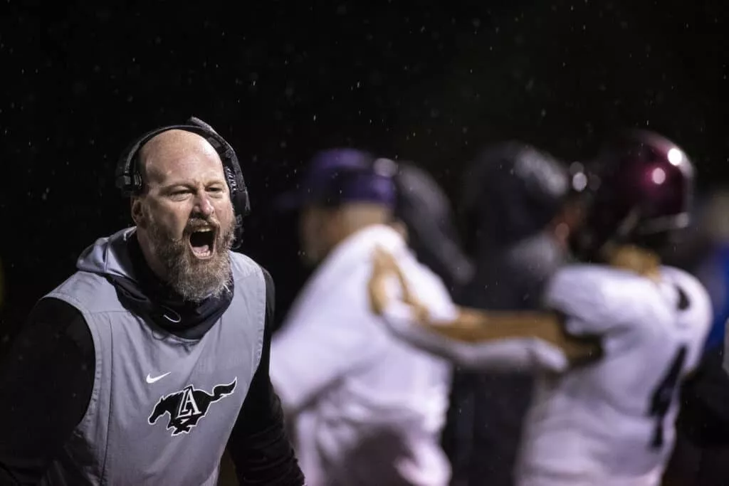 Trent Dilfer Shown Screaming At Phil Dawson’s Son In Outrage