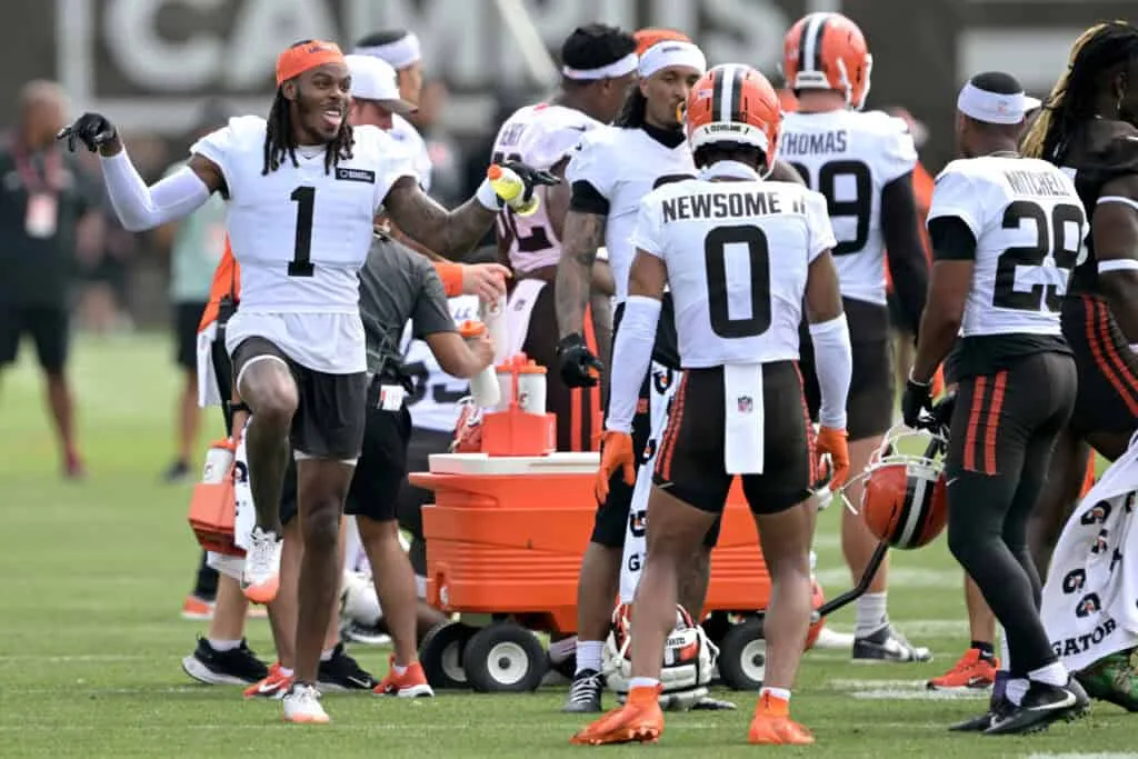 BEREA, OHIO - JULY 25: Cornerback Martin Emerson Jr. #1 of the Cleveland Browns dances with teammates during training camp at CrossCountry Mortgage Campus on July 25, 2025 in Berea, Ohio.