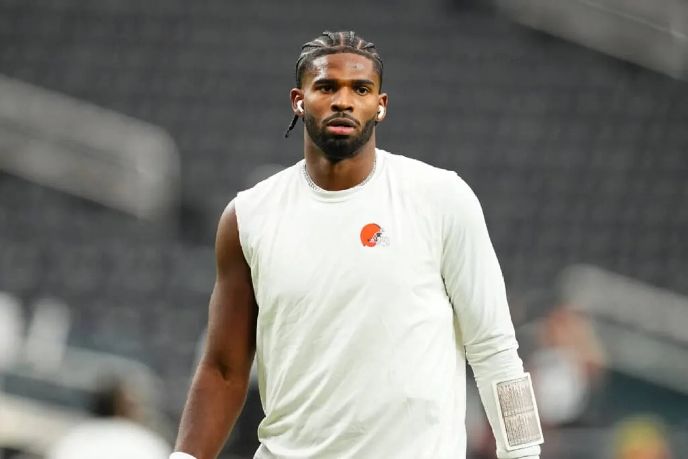 LAS VEGAS, NEVADA - NOVEMBER 23: Shedeur Sanders #12 of the Cleveland Browns warms up prior to the game against the Las Vegas Raiders at Allegiant Stadium on November 23, 2025 in Las Vegas, Nevada.
