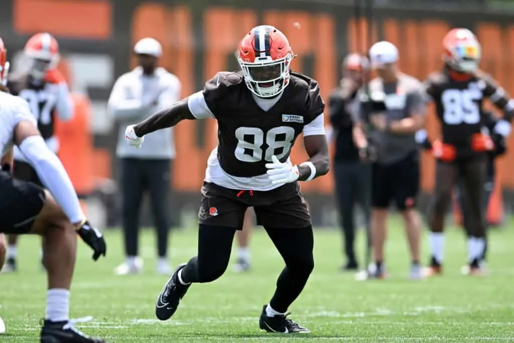 BEREA, OHIO - JUNE 10: Harold Fannin Jr. #88 of the Cleveland Browns runs a drill during Cleveland Browns mandatory minicamp at CrossCountry Mortgage Campus on June 10, 2025 in Berea, Ohio.