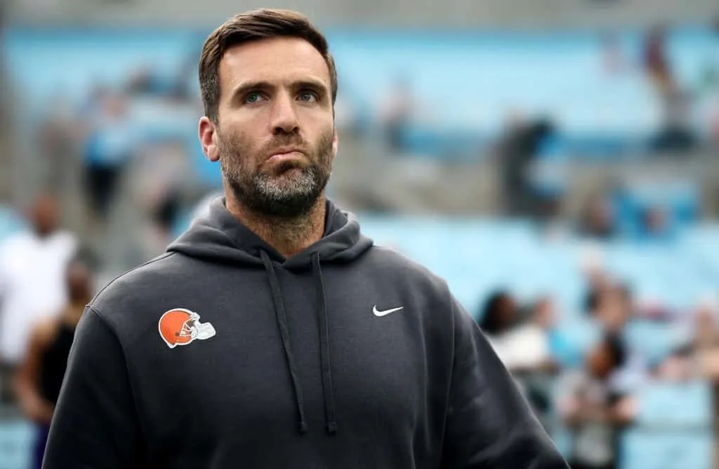 CHARLOTTE, NORTH CAROLINA - AUGUST 08: Quarterback Joe Flacco #15 of the Cleveland Browns looks on prior to the NFL Preseason 2025 game against the Carolina Panthers at Bank of America Stadium on August 08, 2025 in Charlotte, North Carolina.