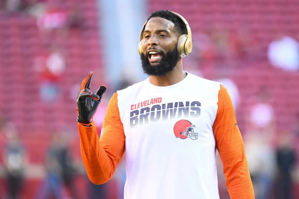 Video: Odell Beckham Jr. Hands Out Fake Money To LSU Players During Title Celebration