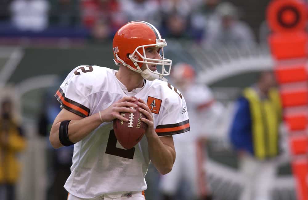 tim couch getting ready to throw a pass