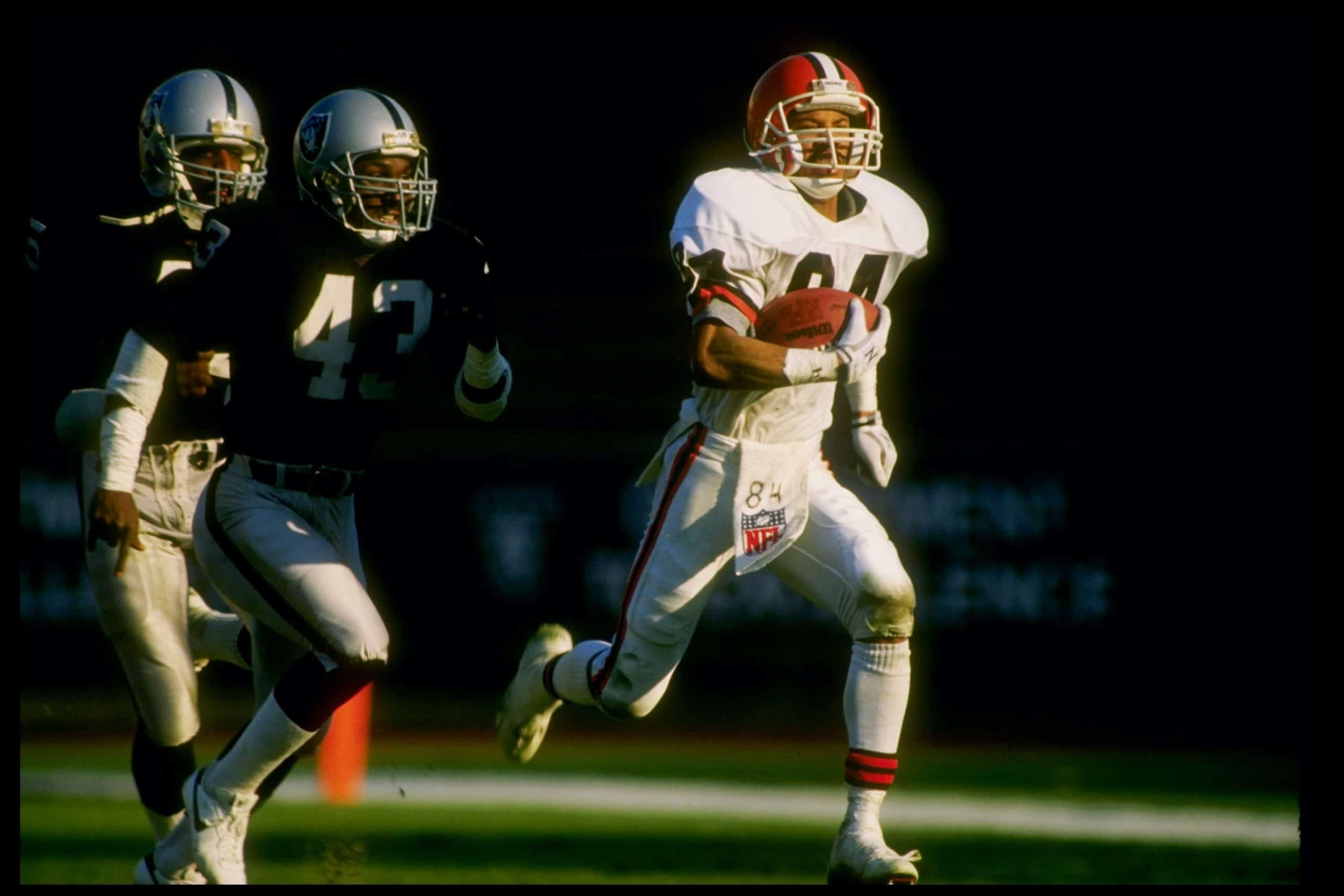 Wide receiver Webster Slaughter of the Cleveland Browns runs down the field during a game against the Los Angeles Raiders at the Los Angeles Memorial Coliseum in Los Angeles, California.  The Browns won the game 24-17. 