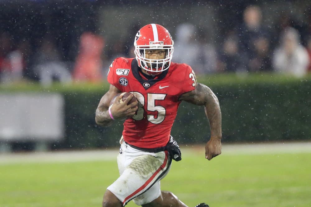 Brian Herrien (35) carries the ball during the SEC football game between the Georgia Bulldogs and the Kentucky Wildcats on October 19, 2019 at Sanford Stadium in Athens, Georgia. 