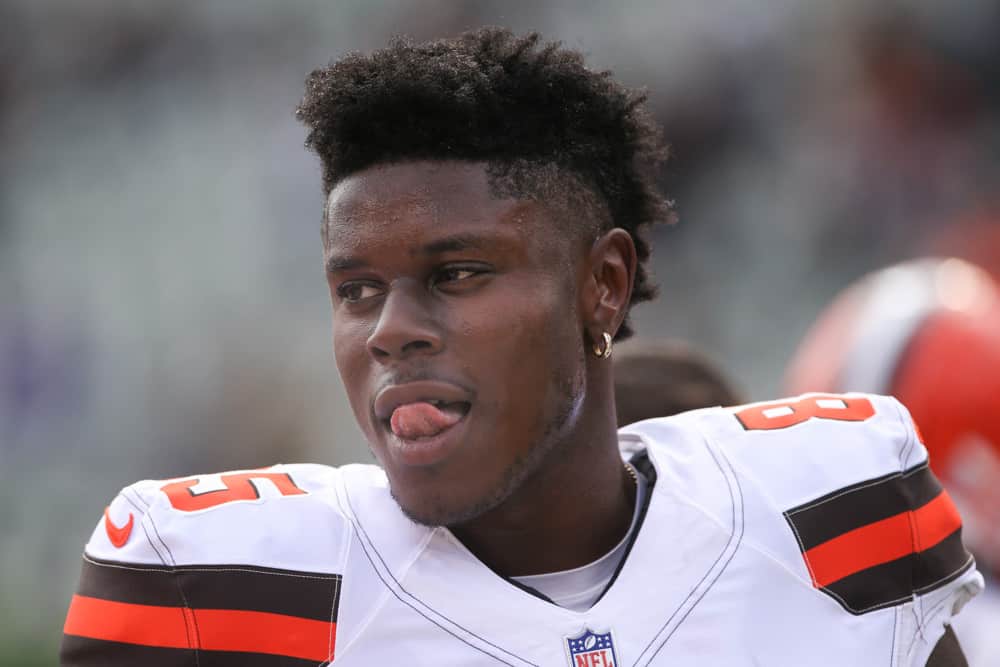 Cleveland Browns tight end David Njoku (85) warms up before the game against the Cleveland Browns and the Cincinnati Bengals on November 25th 2018, at Paul Brown Stadium in Cincinnati, OH.