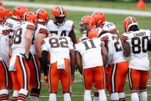 Cleveland Browns quarterback Baker Mayfield (6) huddles with his teammates during the game against the Cleveland Browns and the Cincinnati Bengals on October 25, 2020, at Paul Brown Stadium in Cincinnati, OH.