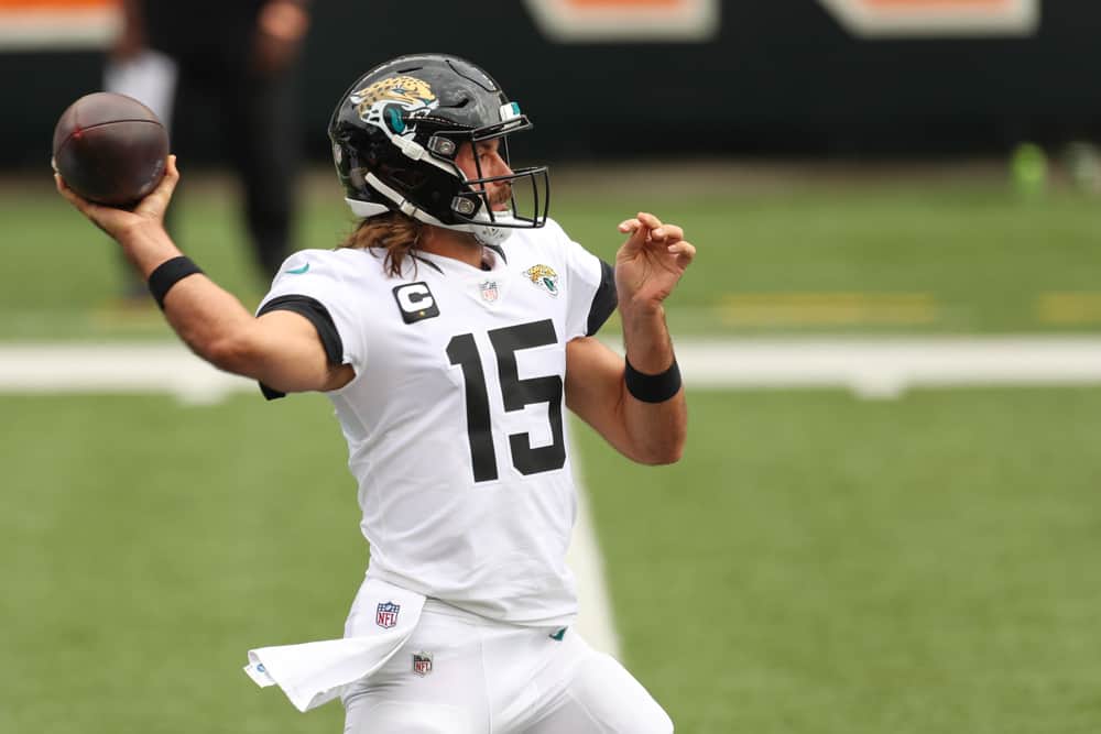 Jacksonville Jaguars quarterback Gardner Minshew (15) passes the ball during the game against the Jacksonville Jaguars and the Cincinnati Bengals on October 4, 2020, at Paul Brown Stadium in Cincinnati, OH.