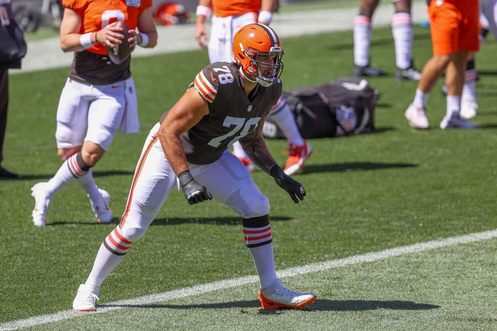  Cleveland Browns tackle Jack Conklin (78) participates in drills during the Cleveland Browns Training Camp on August 30, 2020, at FirstEnergy Stadium in Cleveland, OH. 