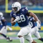 Penn State Nittany Lions defensive end Jayson Oweh (#28) runs up field during the Cotton Bowl Classic college football game between the Memphis Tigers and Penn State Nittany Lions on December 28, 2019 at AT&T Stadium in Arlington, Texas.
