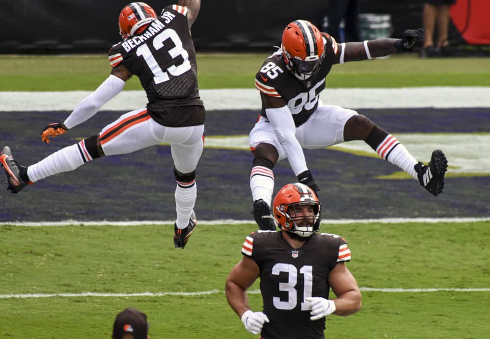 Cleveland Browns tight end David Njoku leaping in air