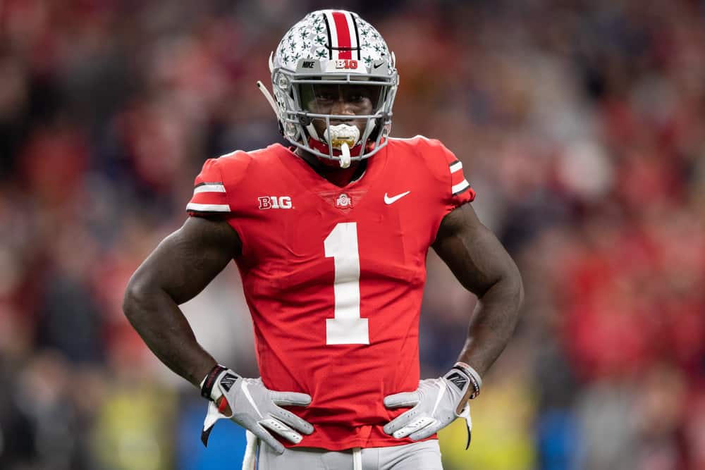 Ohio State Buckeyes wide receiver Johnnie Dixon (1) looks over to the sidelines during the Big 10 Championship game between the Northwestern Wildcats and Ohio State Buckeyes on December 1, 2018, at Lucas Oil Stadium in Indianapolis, IN. 