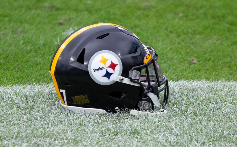 Pittsburgh Steelers helmet