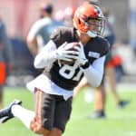 Tight end Austin Hooper #81 of the Cleveland Browns works out during training camp on August 18, 2020 at the Browns training facility in Berea, Ohio.