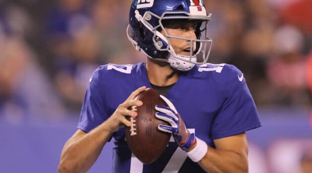 Kyle Lauletta #17 of the New York Giants looks to pass in the fourth quarter against the Cleveland Browns during their preseason game on August 9,2018 at MetLife Stadium in East Rutherford, New Jersey.