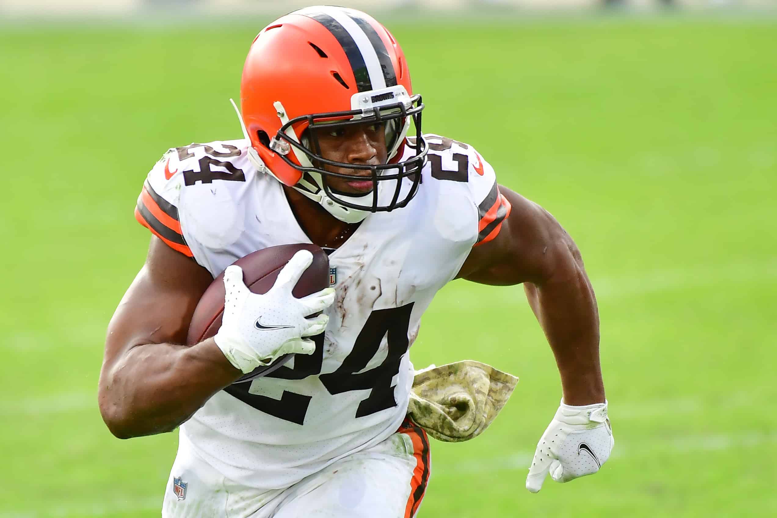 Nick Chubb #24 of the Cleveland Browns rushes for a fourth quarter touchdown against the Jacksonville Jaguars at TIAA Bank Field on November 29, 2020 in Jacksonville, Florida.