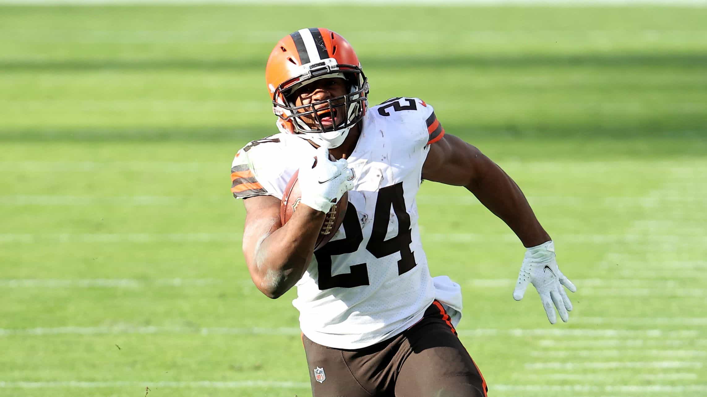 Nick Chubb #24 of the Cleveland Browns against the Tennessee Titans at Nissan Stadium on December 06, 2020 in Nashville, Tennessee.