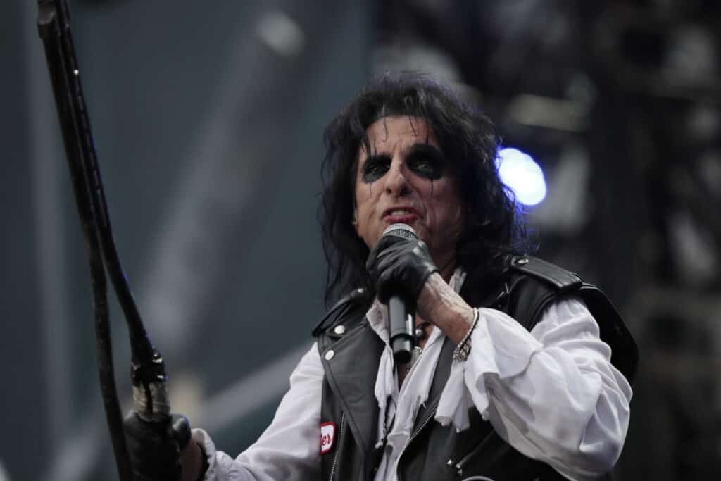 Alice Cooper Teams With Baker Mayfield In Progressive Commercial