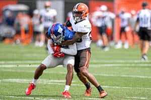 Darius Slayton #86 of the New York Giants catches a pass against Greedy Williams #26 of the Cleveland Browns during a joint practice on August 19, 2021 in Berea, Ohio.
