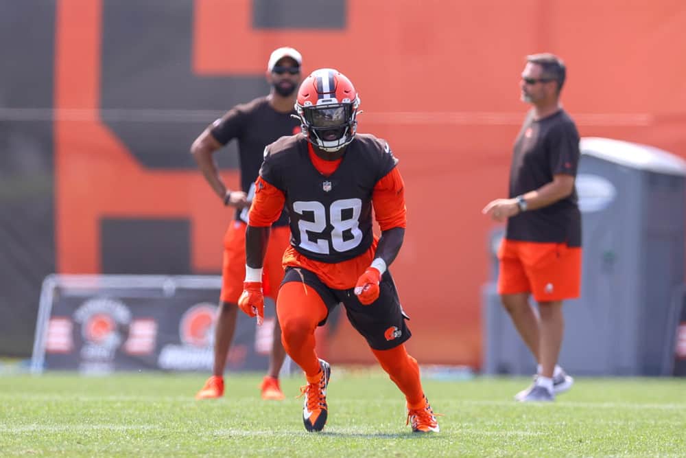 Cleveland Browns linebacker Jeremiah Owusu-Koramoah (28) participates in drills during the Cleveland Browns Training Camp on August 7, 2021, at the at the Cleveland Browns Training Facility in Berea, Ohio.