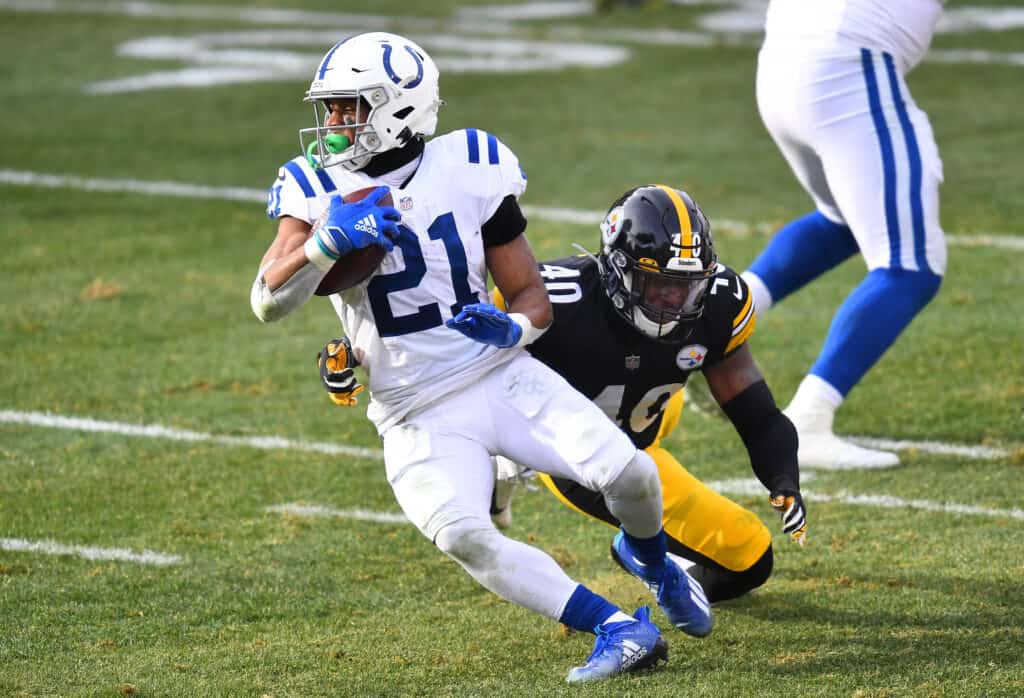 Browns Sign LB Tegray Scales After Waiving CB Robert Jackson