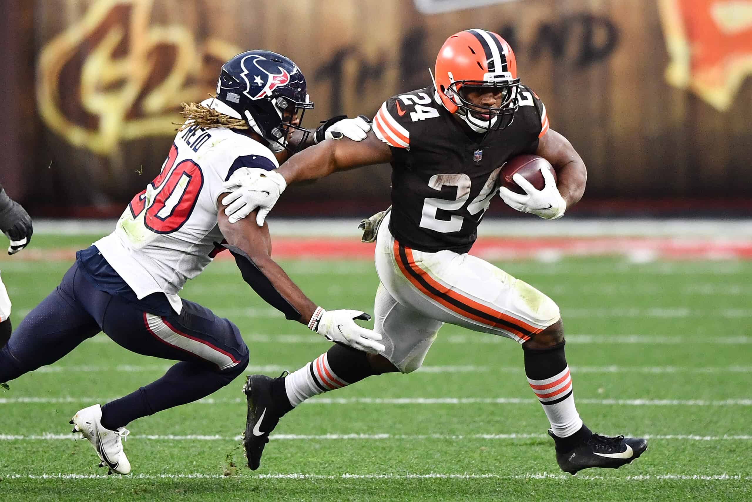 Nick Chubb #24 of the Cleveland Browns runs the ball for 59 yards against the Houston Texans during the second half at FirstEnergy Stadium on November 15, 2020 in Cleveland, Ohio. 