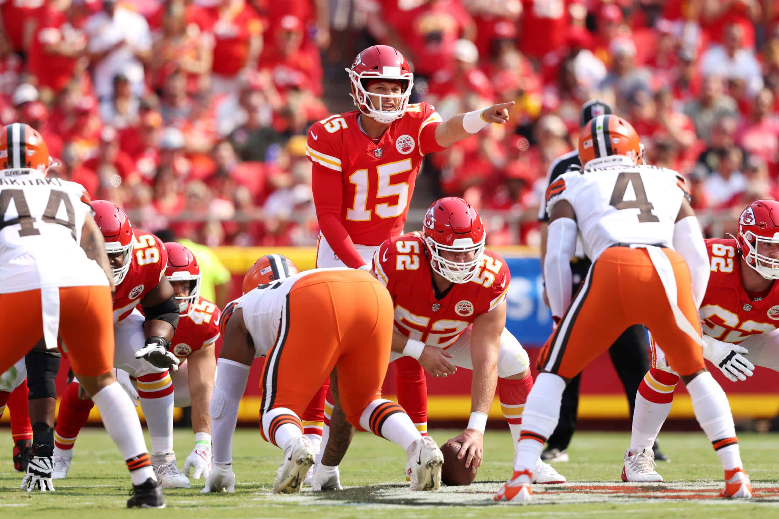 Patrick Mahomes #15 of the Kansas City Chiefs directs the offense against the Cleveland Browns during the first half at Arrowhead Stadium on September 12, 2021 in Kansas City, Missouri.