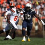 Baker Mayfield #6 of the Cleveland Browns runs the ball in the second quarter against the Los Angeles Chargers at FirstEnergy Stadium on October 14, 2018 in Cleveland, Ohio.