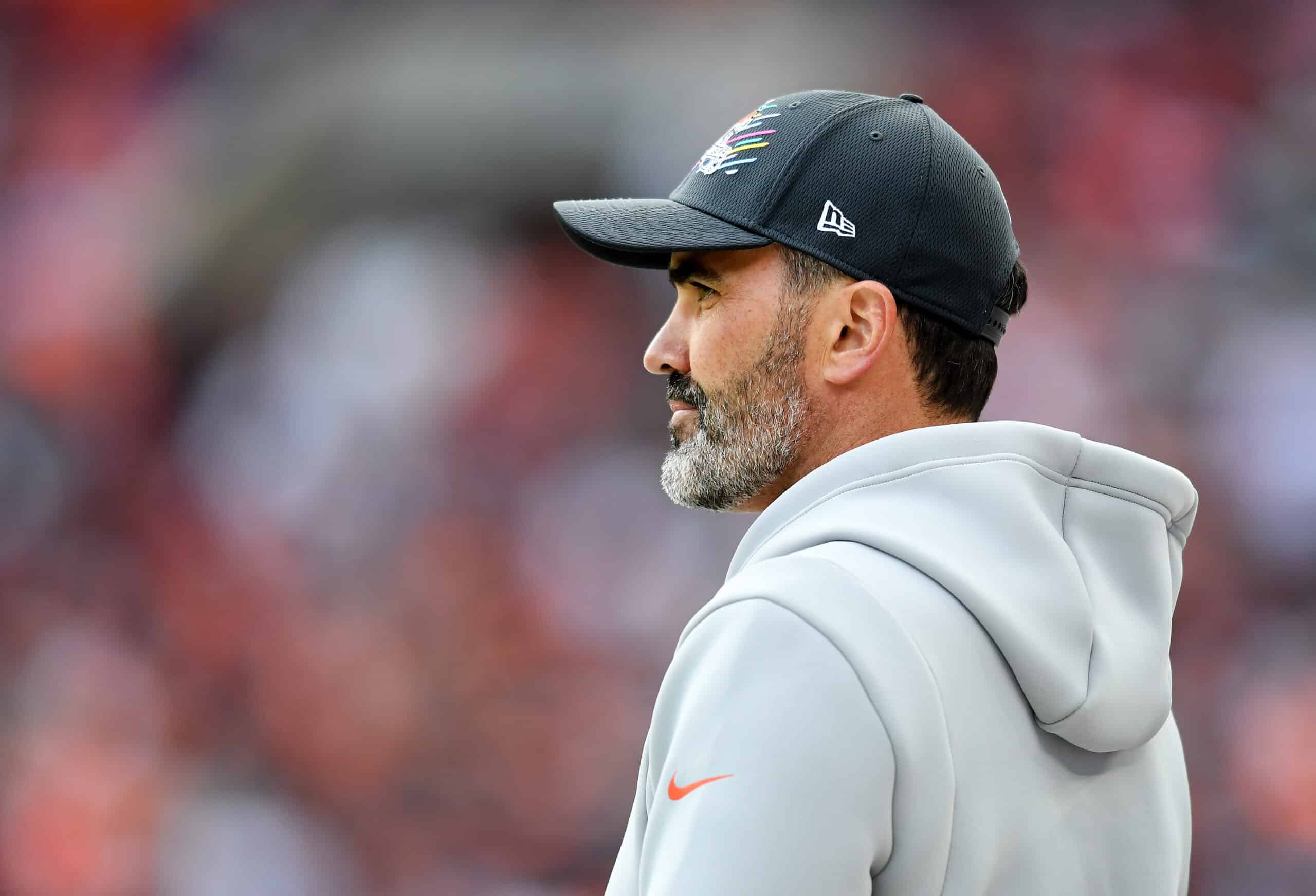 Head coach Kevin Stefanski of the Cleveland Browns looks on prior to the game against the Arizona Cardinals at FirstEnergy Stadium on October 17, 2021 in Cleveland, Ohio.